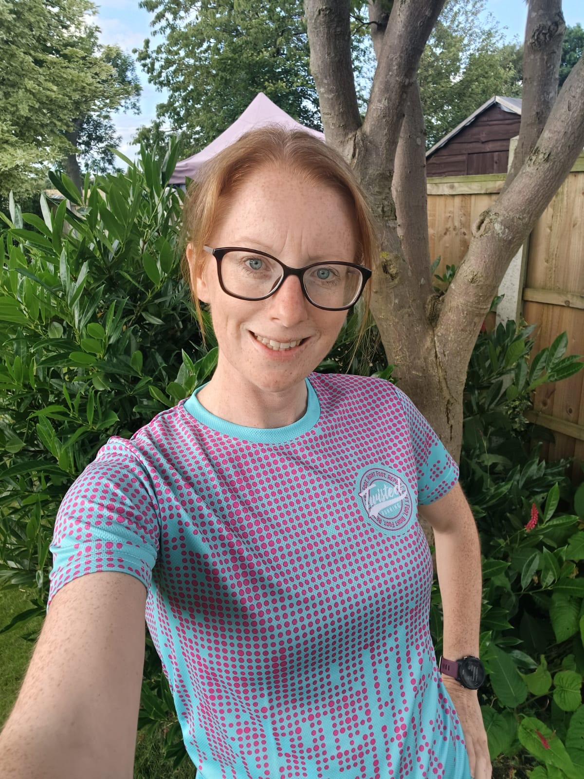"Dot" Technical Running Tee (Turquoise/Pink)
