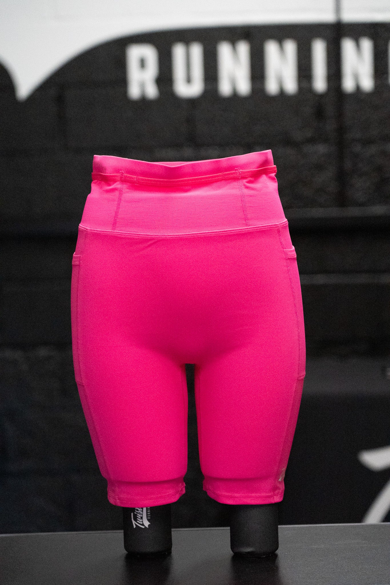 Women’s 8" Cargo Running Shorts