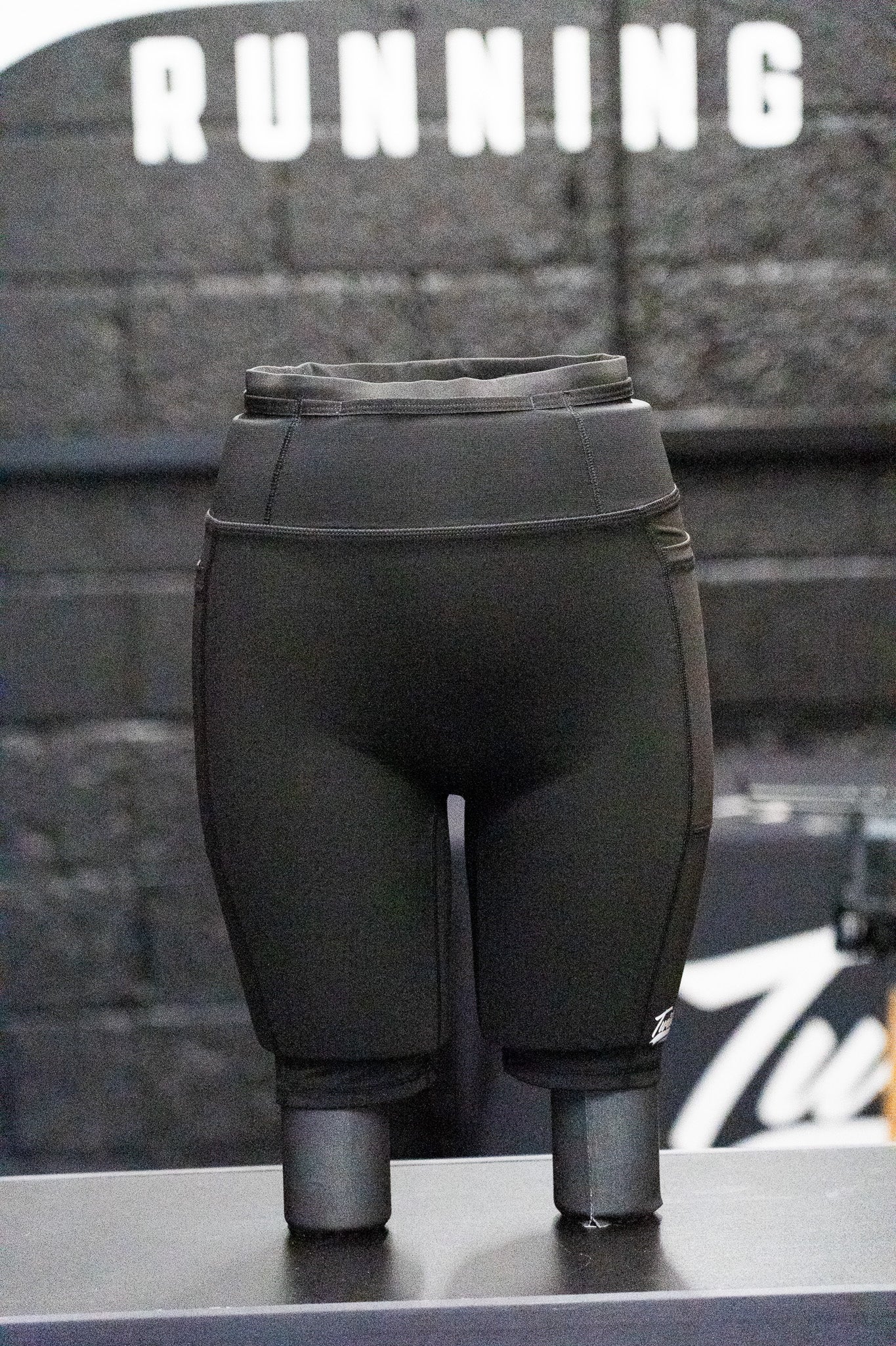 Women’s 8" Cargo Running Shorts