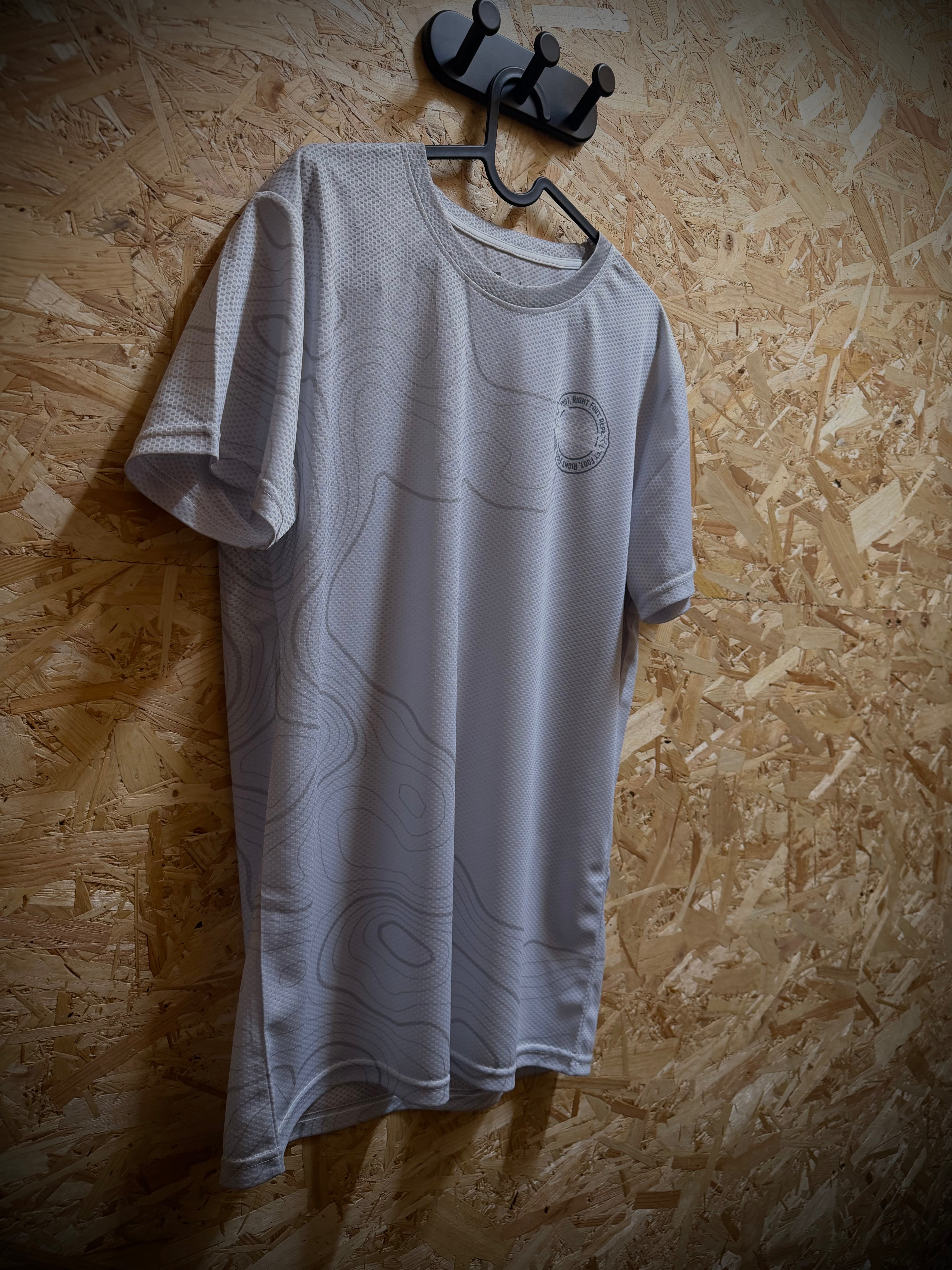 Topo Tee — Silver
