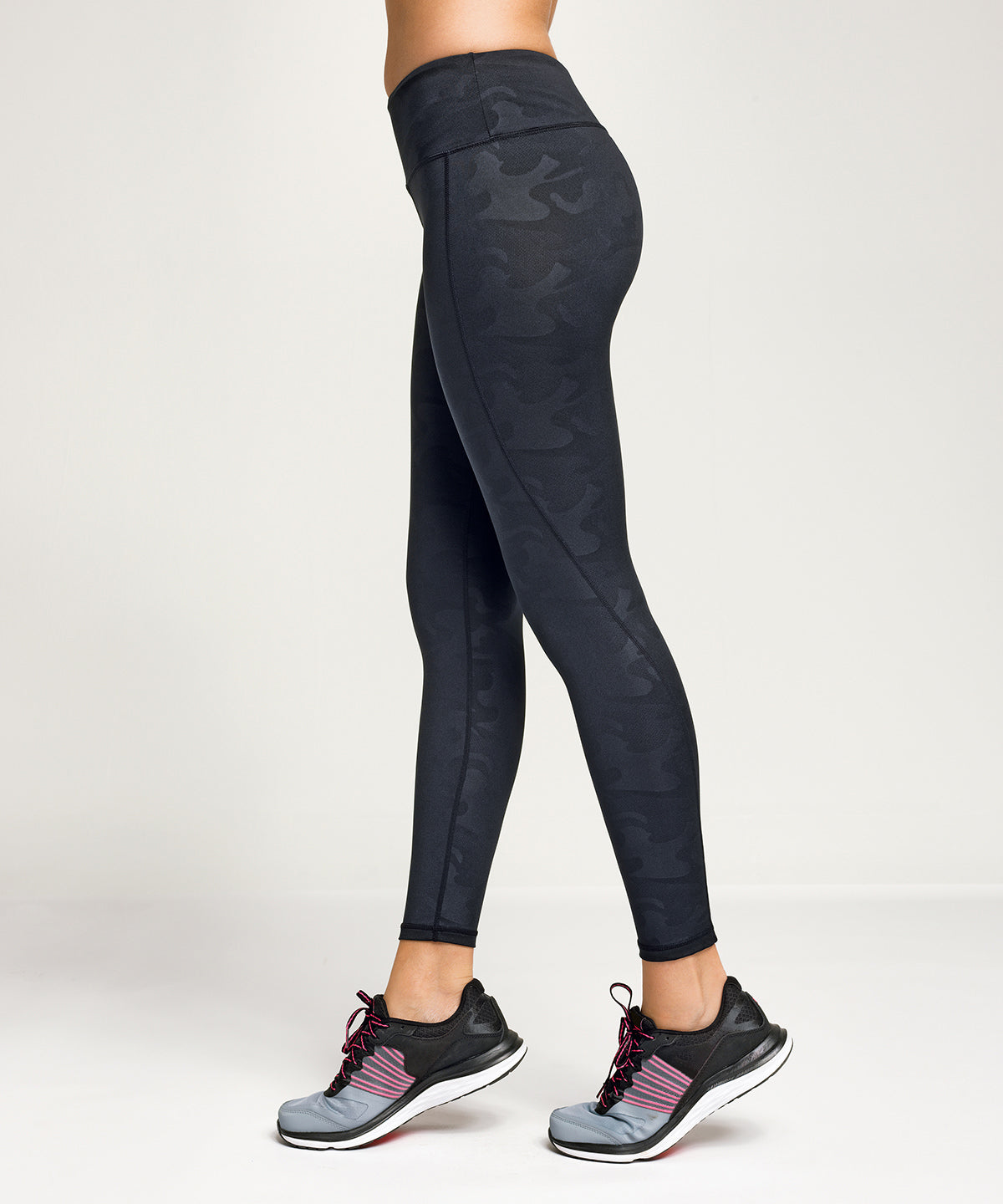 Women's Performance Camo Leggings