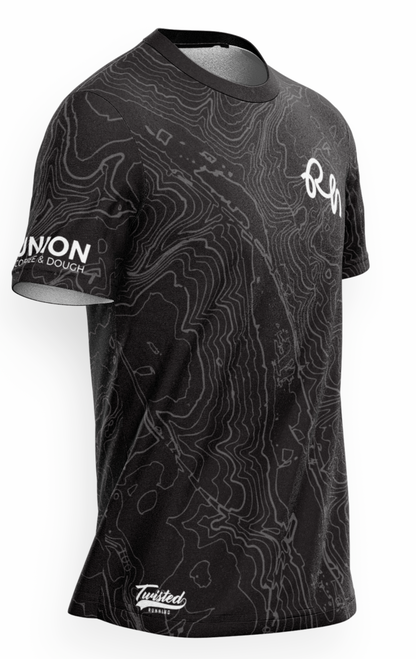Runners High Club T-Shirt - Black/Pink