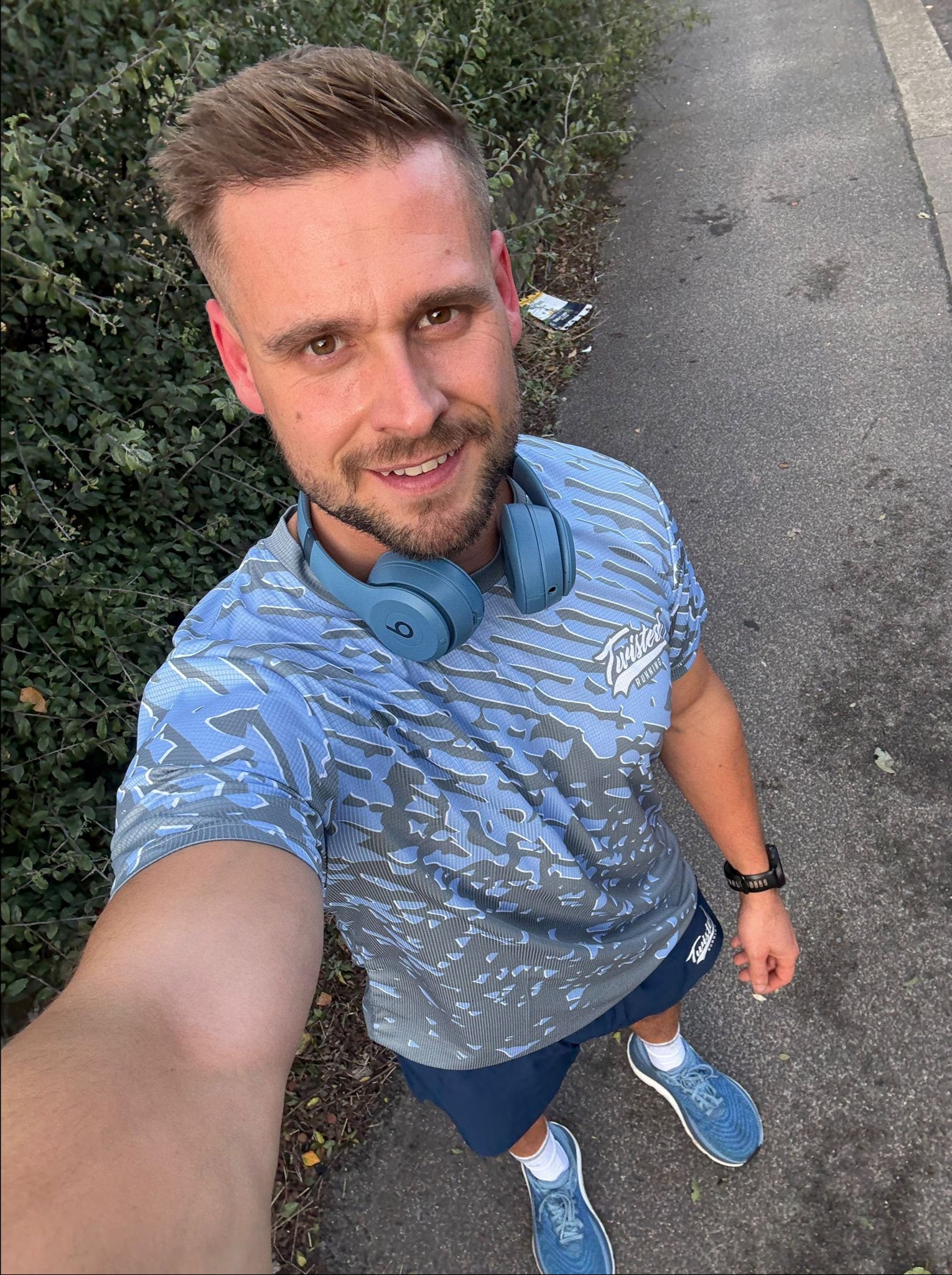 🩶 Inverted Trails Tee – Grey/Blue Glitch